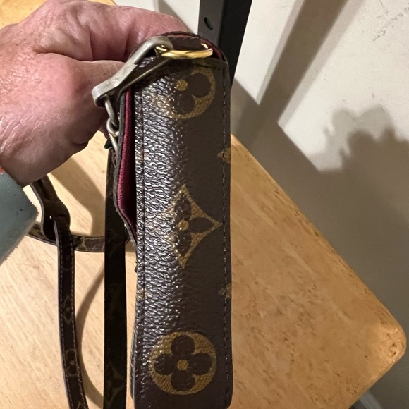 Louis Vuitton Monogram Felice Pochette w/Inserts - Picture 6 of 14